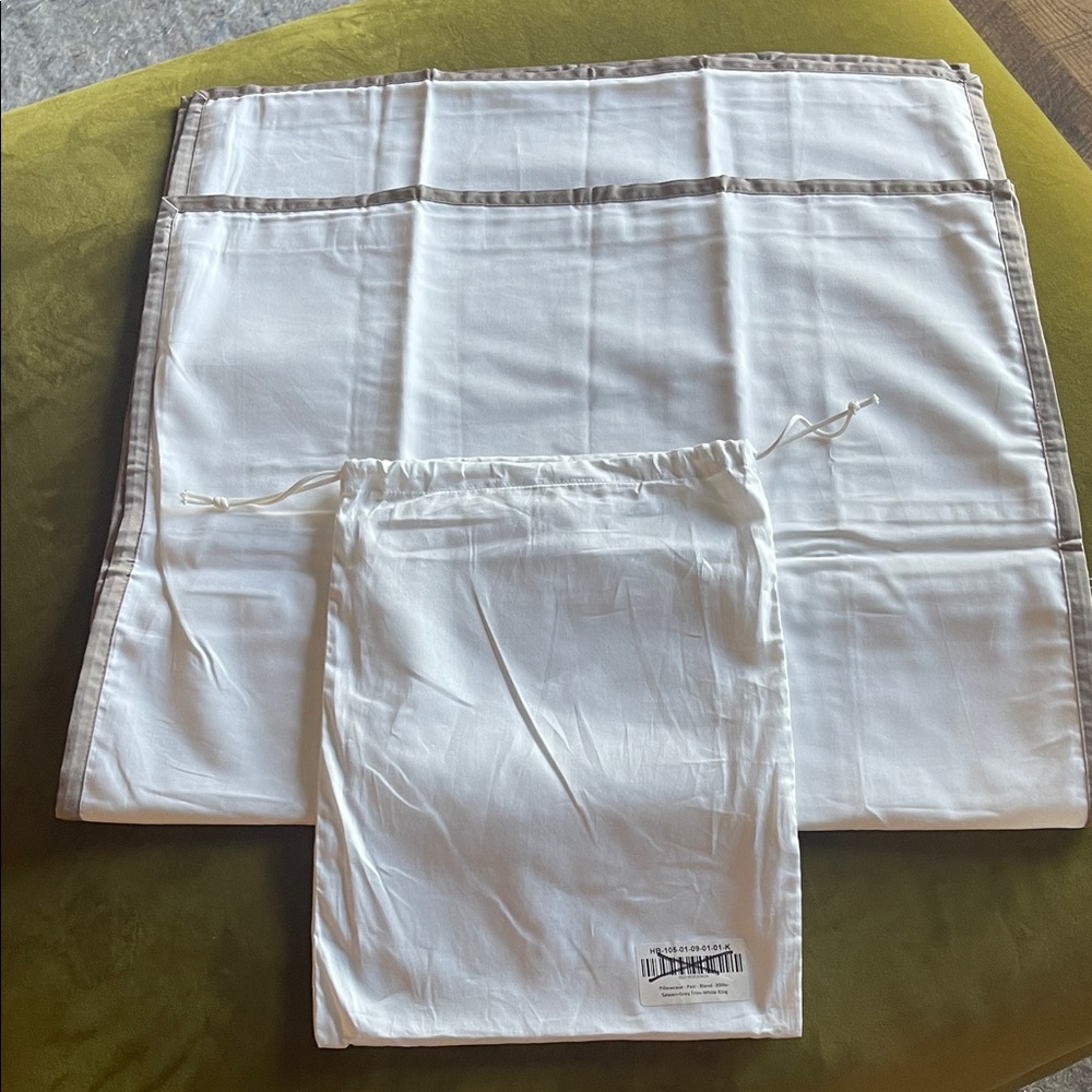 Westin Marriott Sateen White/Gray Pillowcases * King Size * Set/2 * NWT